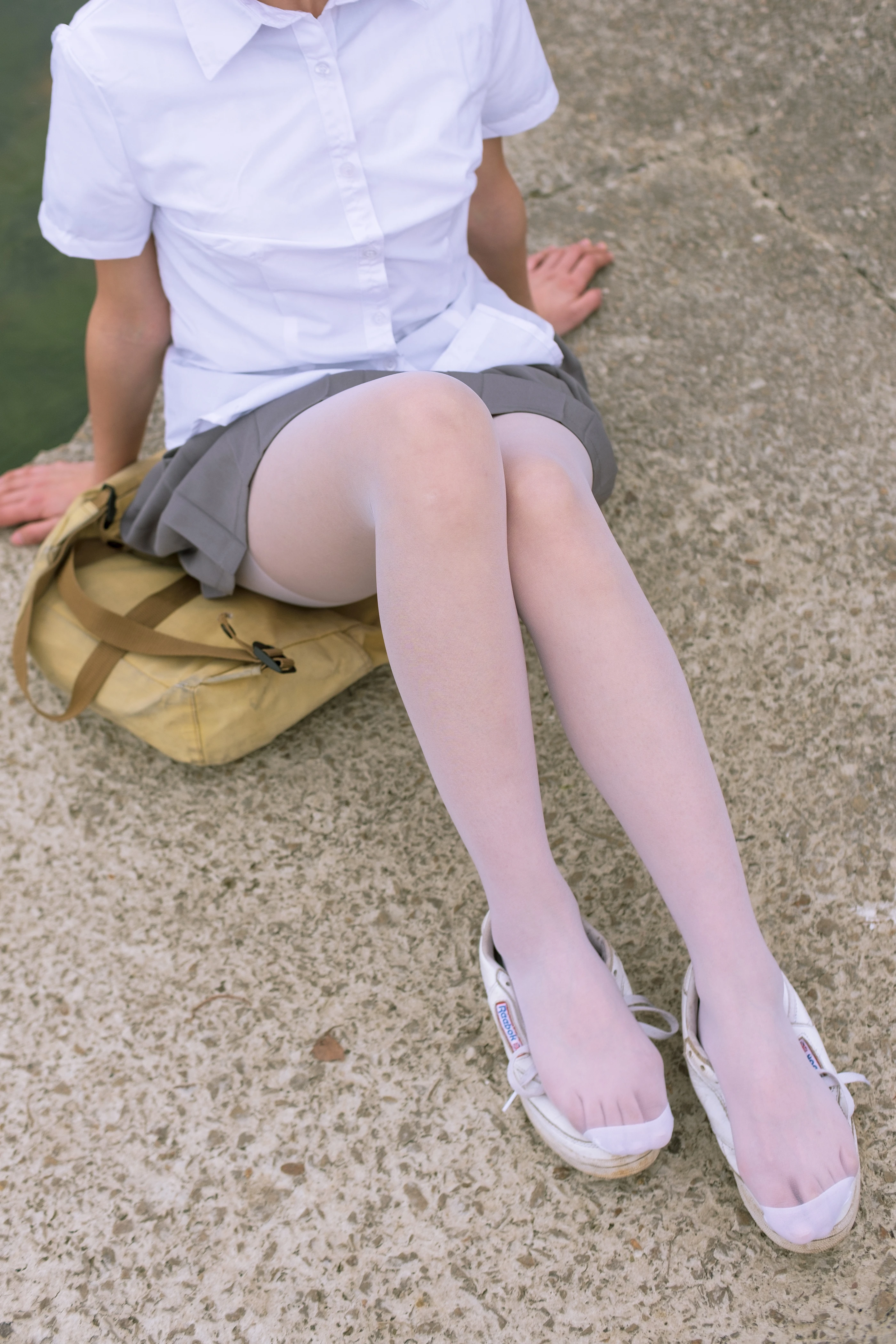 森萝财团 [BETA-014] 学生妹的外拍写真 [85P]插图9